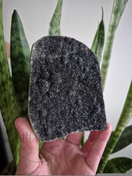 Black Amethyst cut base