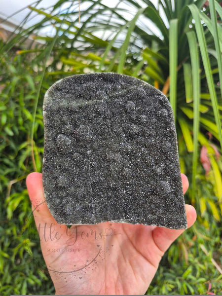 Black Amethyst cut base