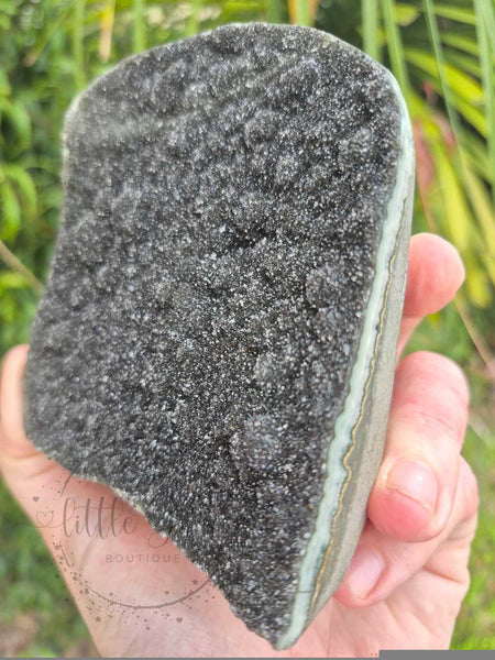 Black Amethyst cut base